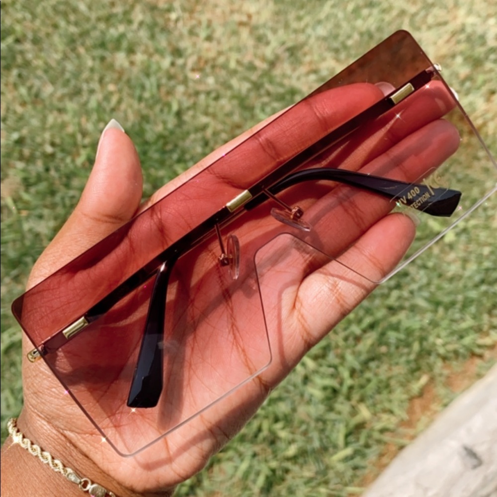 Plum Pink Rimless Sunglasses